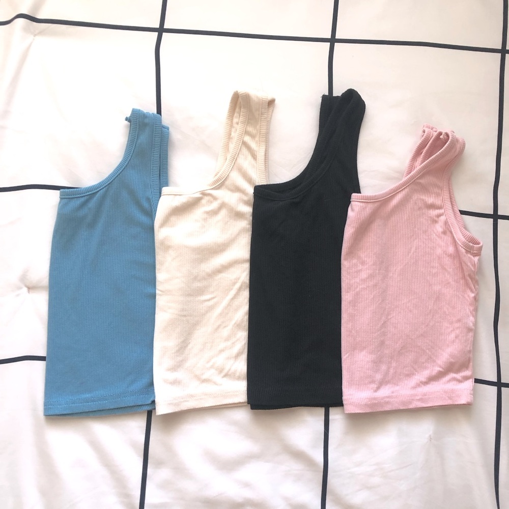 Cropped Tank Top (4 pcs)